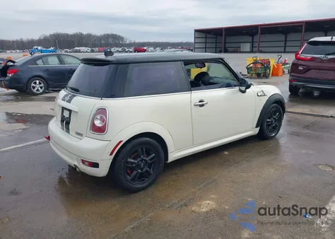2011 Mini Cooper из США, поврежденный, VIN WMWSU3C52BT092653